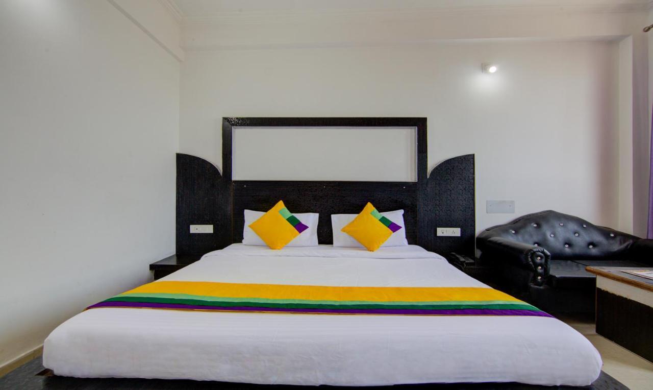 Itsy Hotels Satya Shree Katra  Buitenkant foto