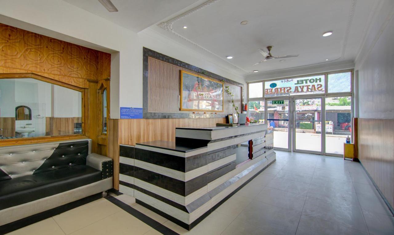 Itsy Hotels Satya Shree Katra  Buitenkant foto