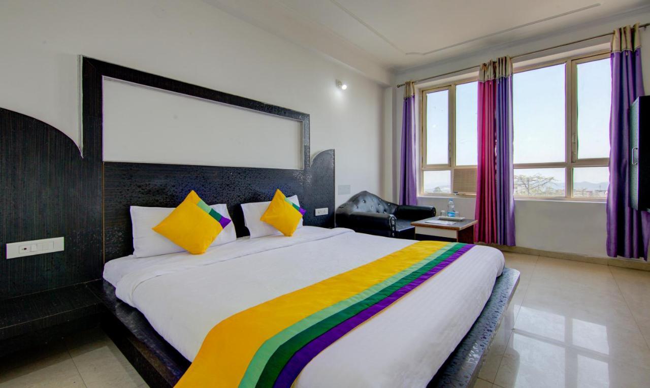 Itsy Hotels Satya Shree Katra  Buitenkant foto