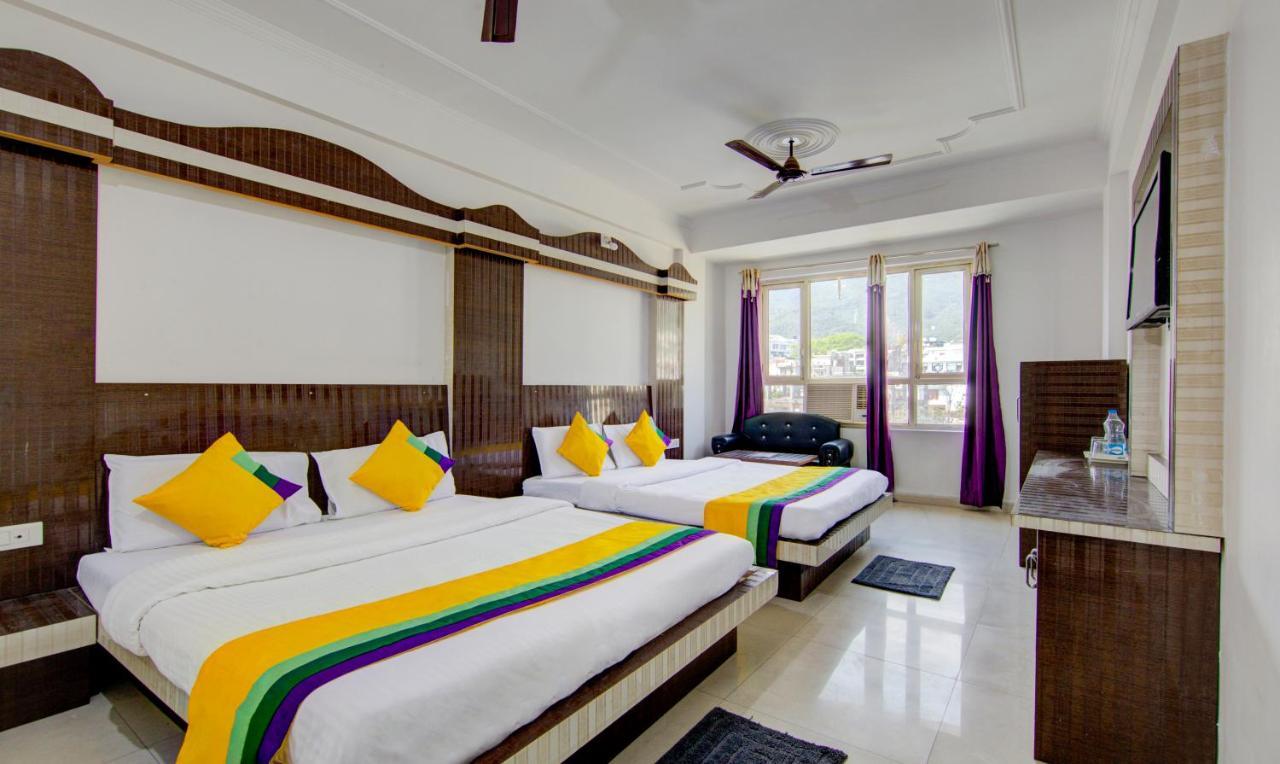 Itsy Hotels Satya Shree Katra  Buitenkant foto